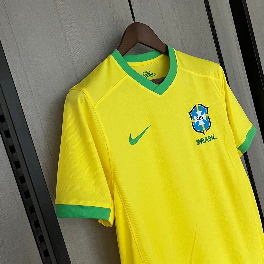 Camiseta Seleção Brasileira - 23/24